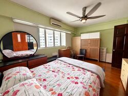 Blk 556 Jurong West Street 42 (Jurong West), HDB Executive #635387531